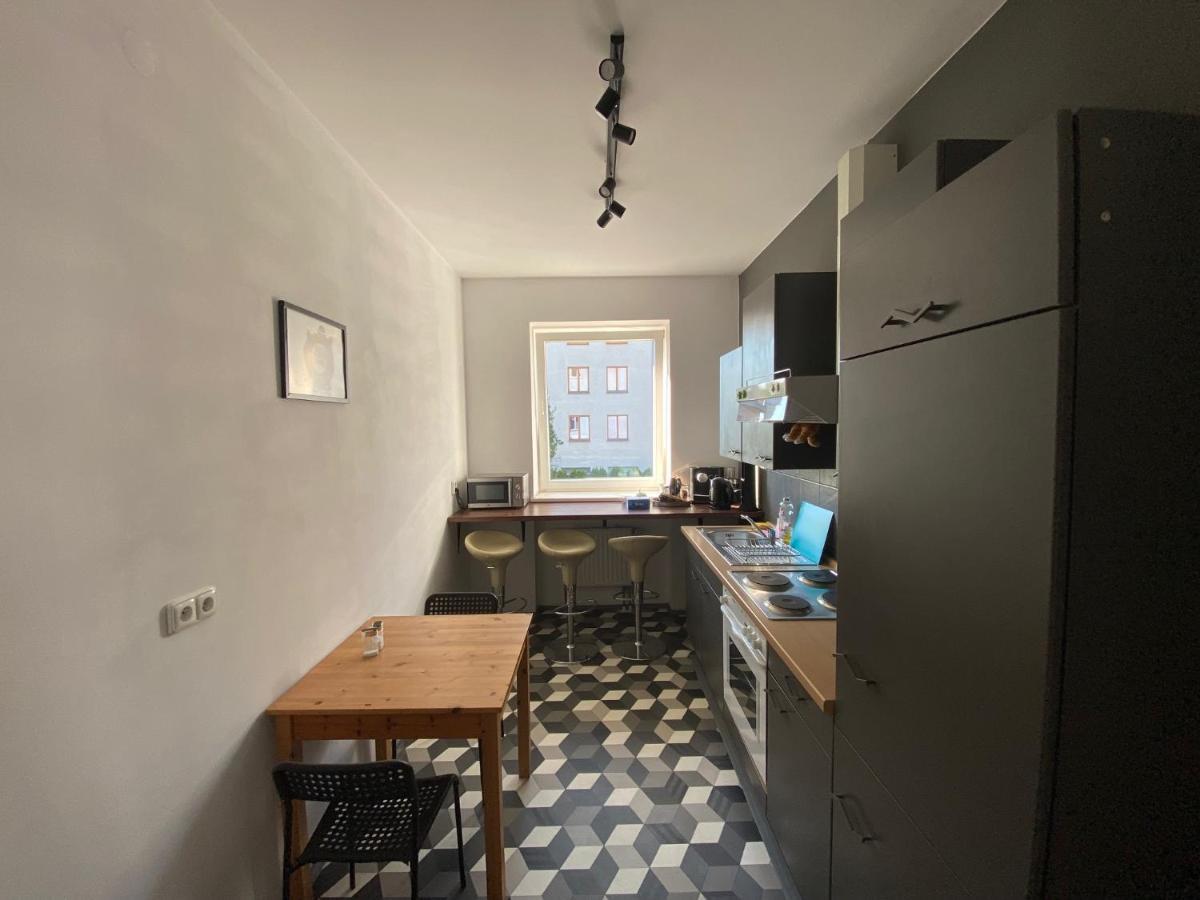 Pokoje Nowoursynowska Hostel Warsaw Ngoại thất bức ảnh