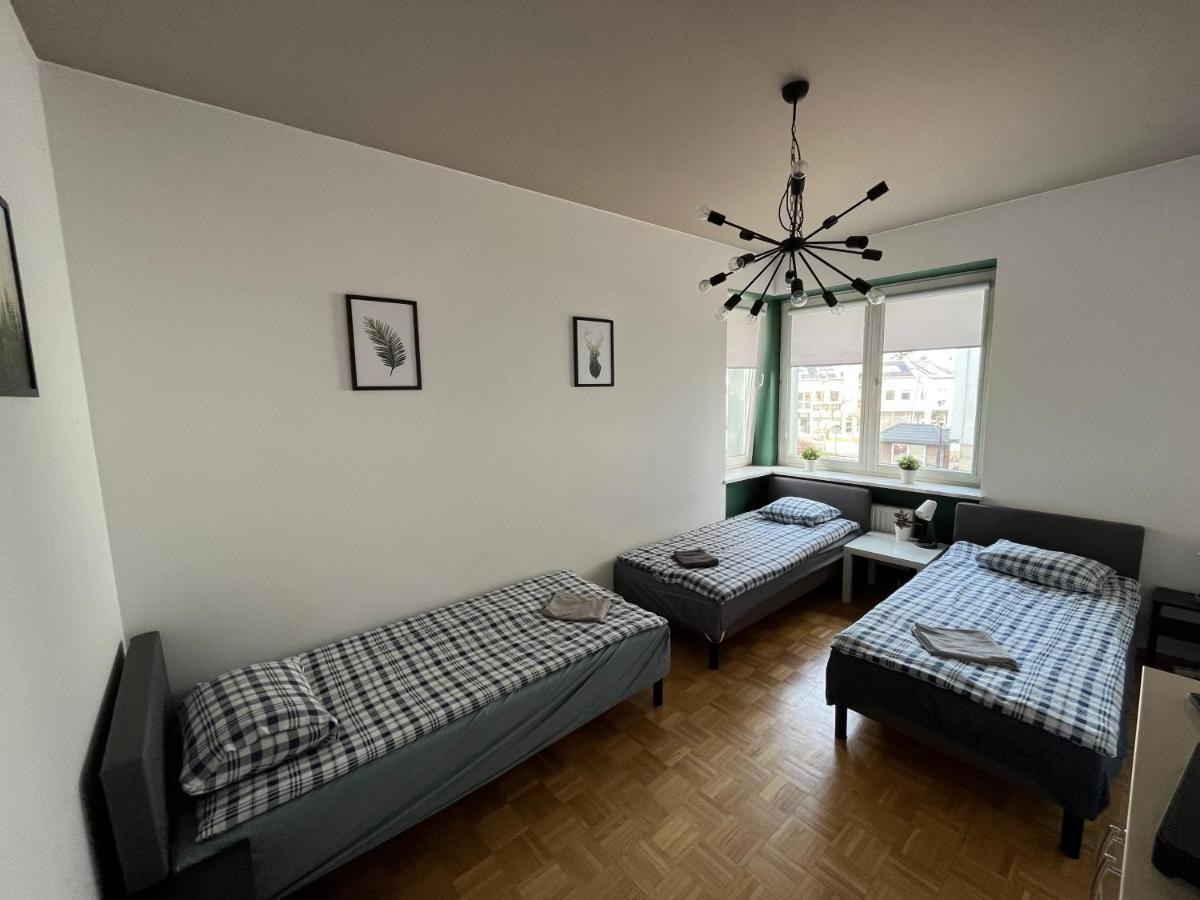 Pokoje Nowoursynowska Hostel Warsaw Ngoại thất bức ảnh